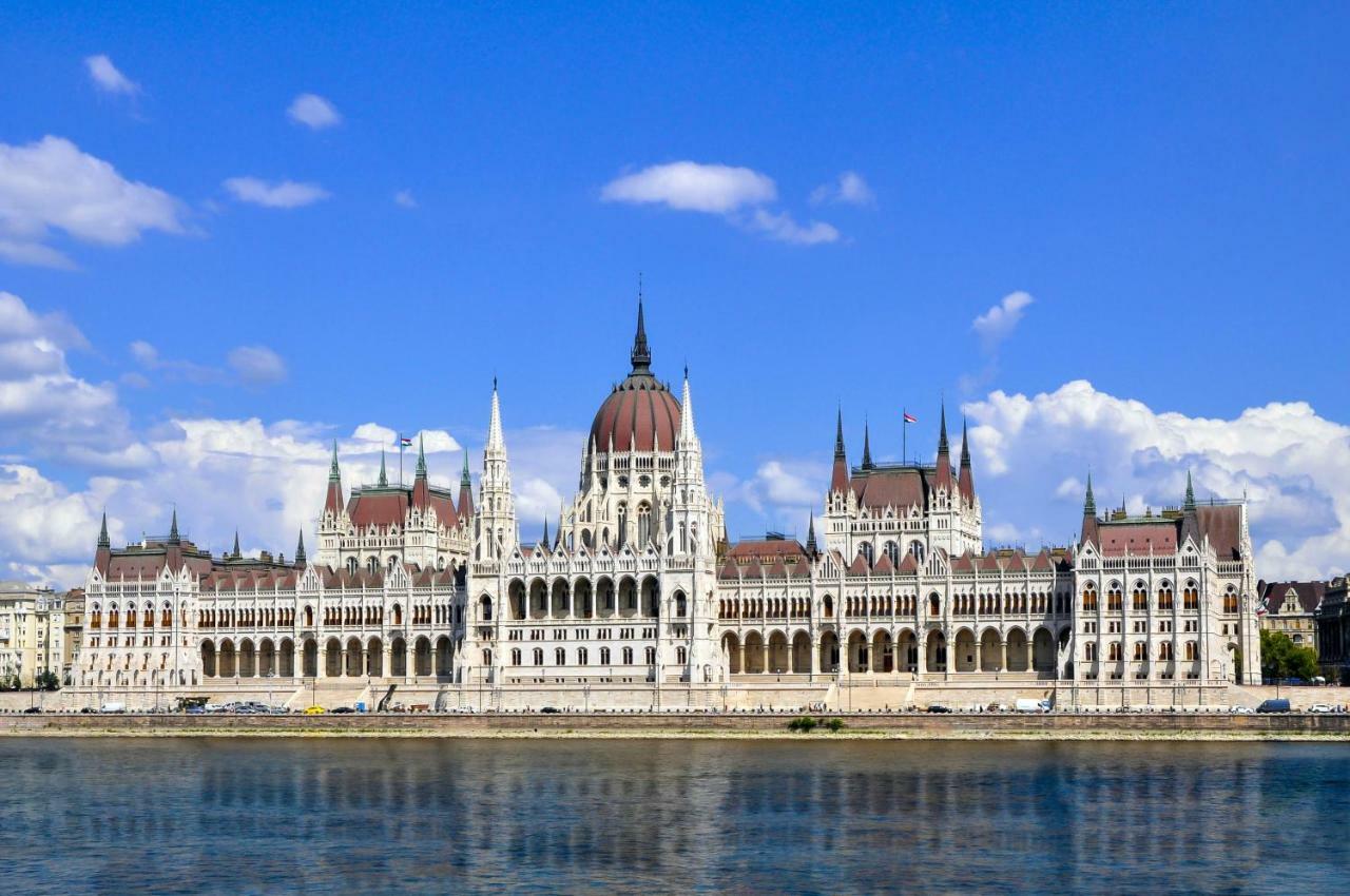 Gabi'S Central Broadway Nest @ Nagymezo Str Budapest Exterior photo