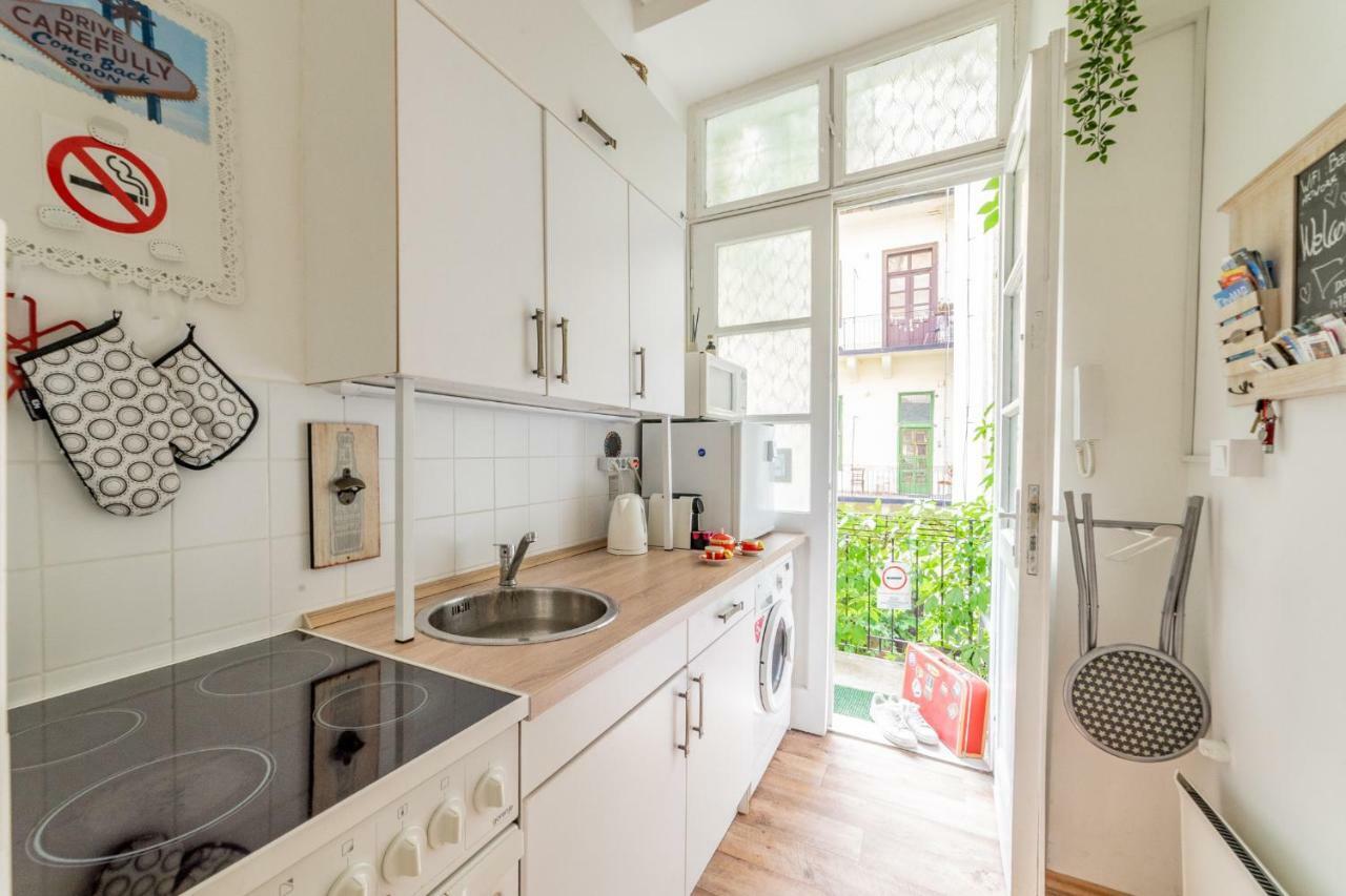 Gabi'S Central Broadway Nest @ Nagymezo Str Budapest Exterior photo